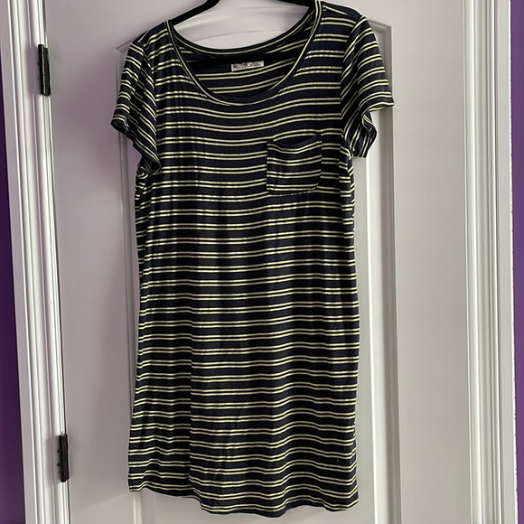 Hollister T-shirt Dress - Picture 1 of 4
